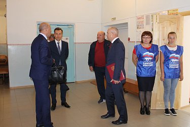 Обновлен спортзал Полибинской школы